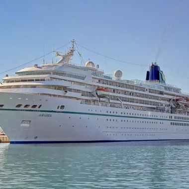 Escale imprévue de L&rsquo;Amadea, lundi 20 octobre 2025